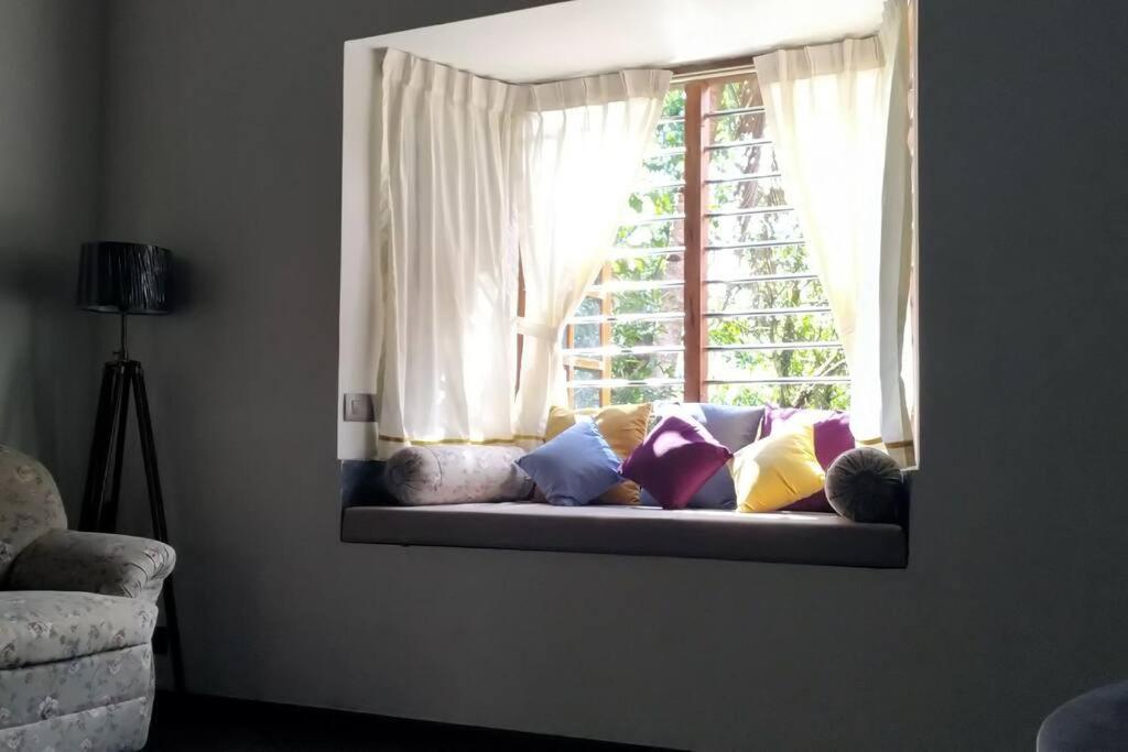 Anandam Stays - Premium 3Bhk Plush Homestay, Vaikom Near Kumarakom エクステリア 写真