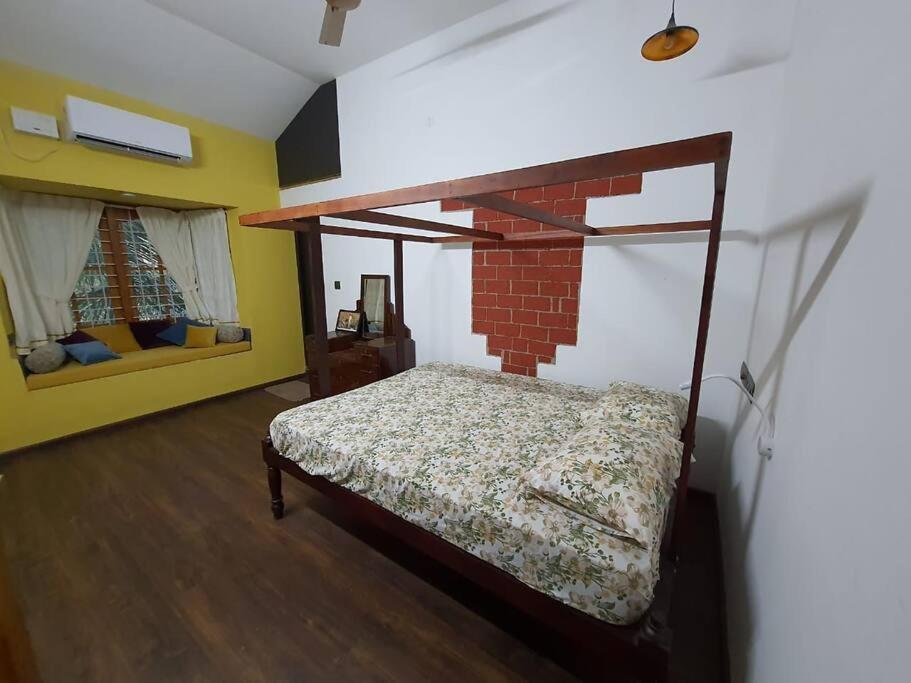 Anandam Stays - Premium 3Bhk Plush Homestay, Vaikom Near Kumarakom エクステリア 写真