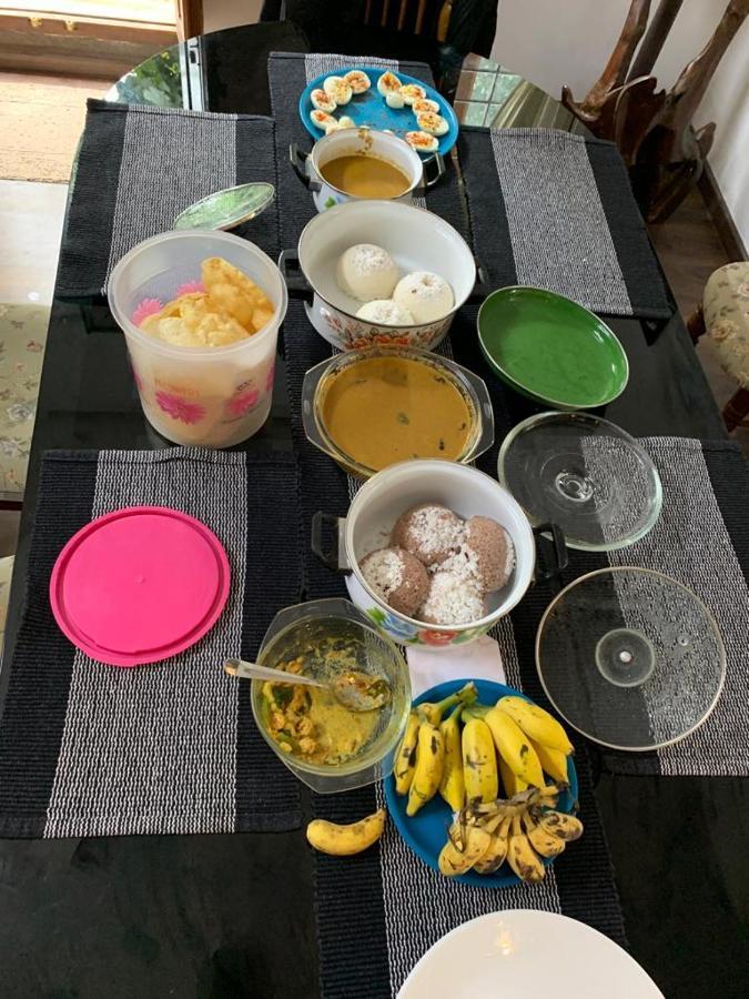 Anandam Stays - Premium 3Bhk Plush Homestay, Vaikom Near Kumarakom エクステリア 写真