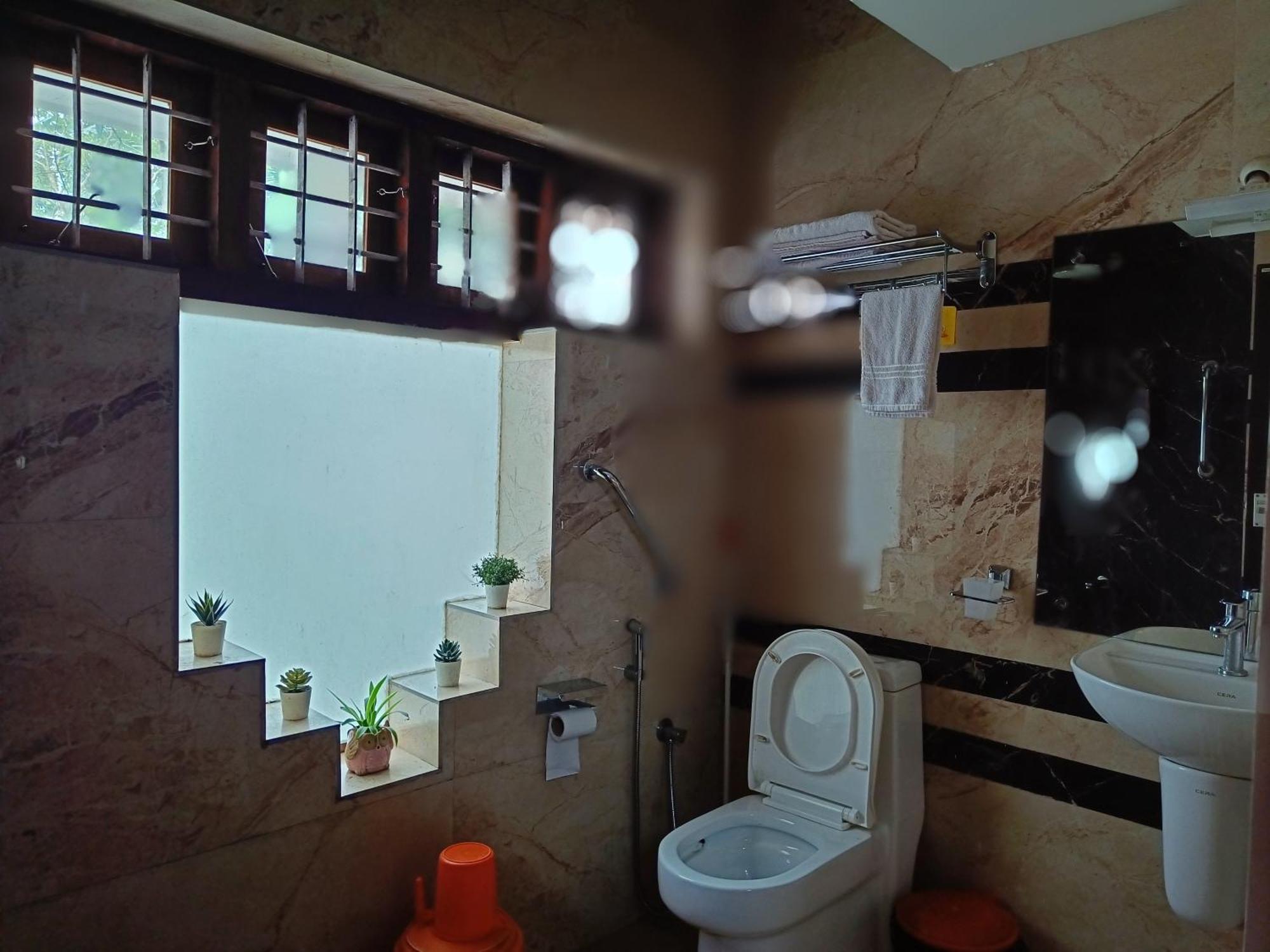 Anandam Stays - Premium 3Bhk Plush Homestay, Vaikom Near Kumarakom エクステリア 写真